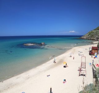 *partenza 18 maggio in mezza pensione* Avitur